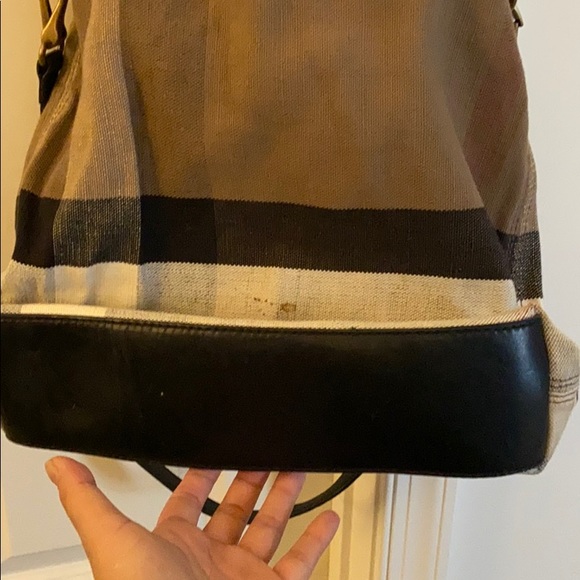 ❌SOLD❌ Burberry canvas medium Tottenham Brit tote - Picture 8 of 8
